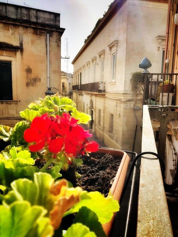 Palazzo Salia Bed & Breakfast Lecce Exterior photo