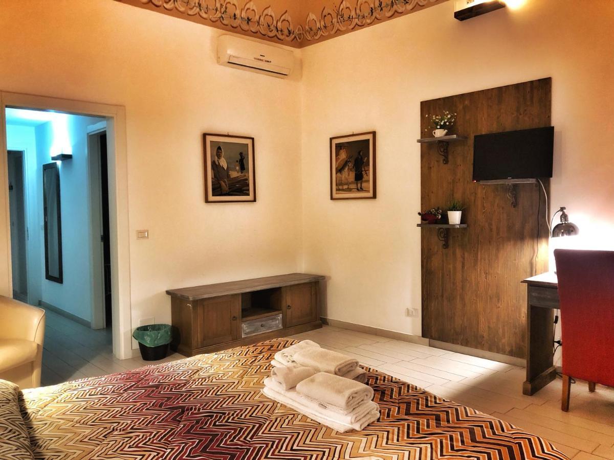 Palazzo Salia Bed & Breakfast Lecce Exterior photo